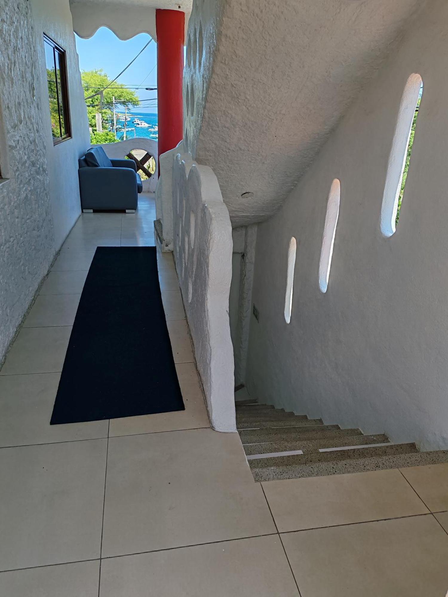 Royal Galapagos Inn プエルト・バケリソ・モレノ エクステリア 写真