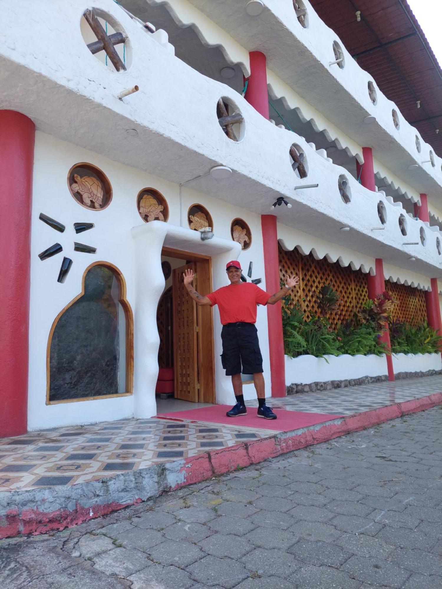 Royal Galapagos Inn プエルト・バケリソ・モレノ エクステリア 写真
